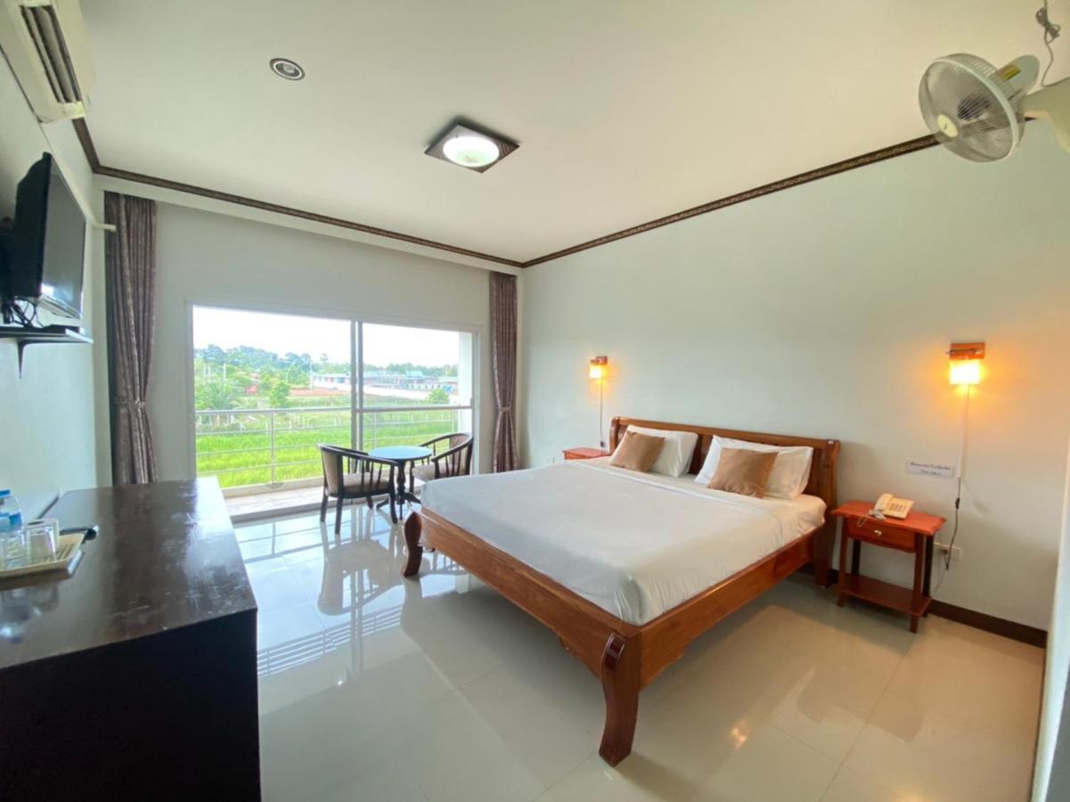 Mayuree Resort ウドーンターニー エクステリア 写真